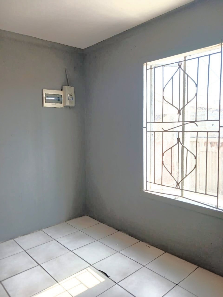 2 Bedroom Property for Sale in The Hague Western Cape